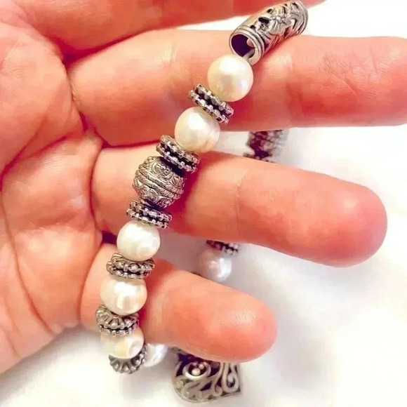 Artisan 👩‍🎨 Hand made Vintage  Freshwater Pearls Bracelet - Picture 1 of 5